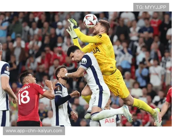 巴黎主场需拔刺，热刺防线严阵以待