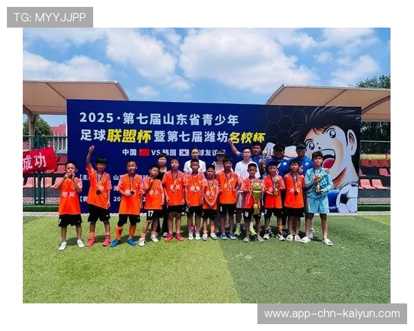 足球俱乐部在青训中落实心理档案与成长跟踪并提供定期评估，足球俱乐部青训营