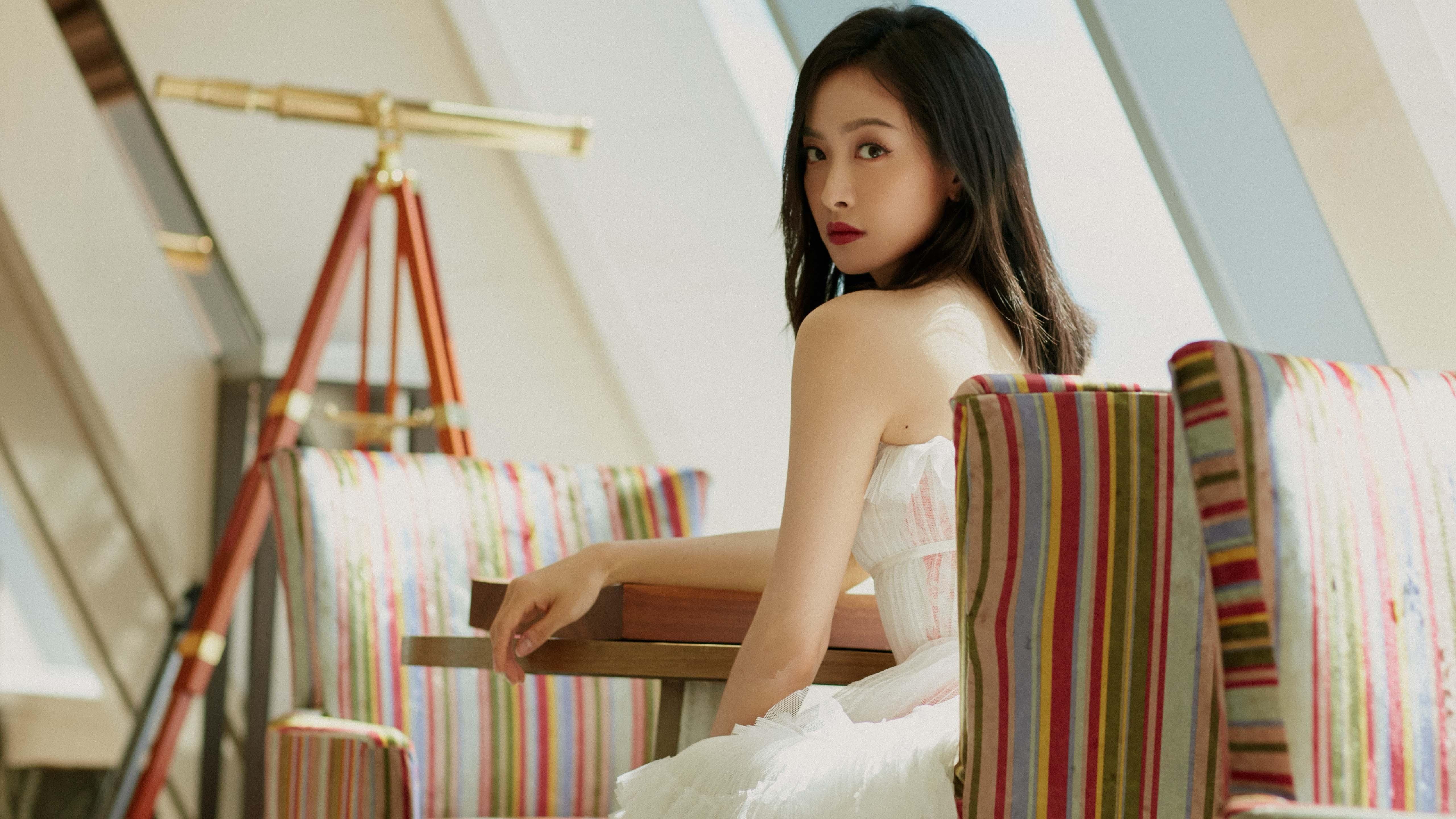 开云体育娱乐-意甲传奇对决：攻防战术角逐极智极勇